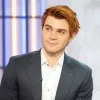 KJ Apa Diamond Painting
